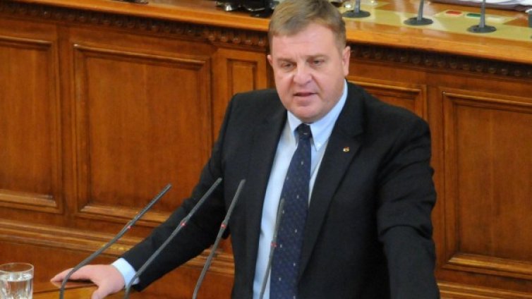 В парламента за ДОСТ: Браво на българския съд!  