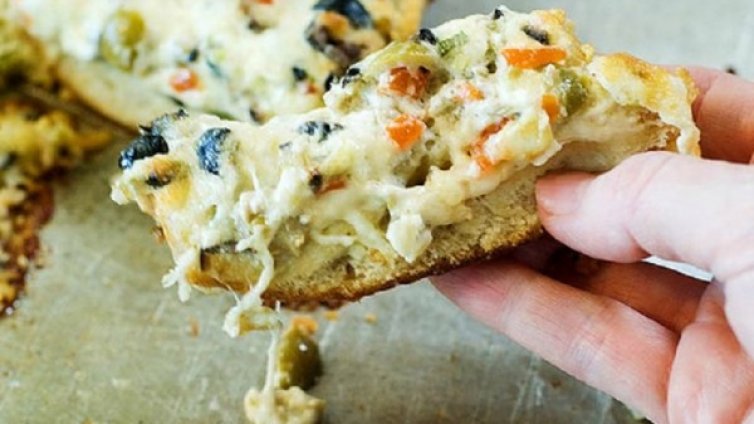 Рецептата Dnes: Хляб с маслини и кашкавал