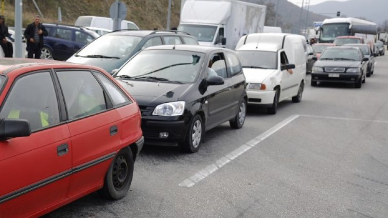 И този уикенд: Тапи и нерви по границите с Гърция