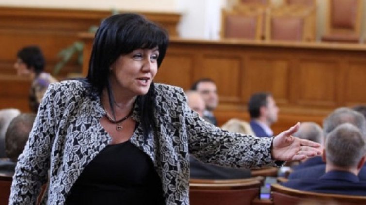 ГЕРБ не се трогна от ултиматума на Нинова