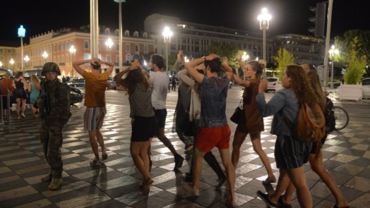 ИД губи позиции, какво остава за фронта в Европа?