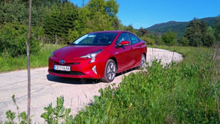 Новата Toyota Prius – шофьорската кола