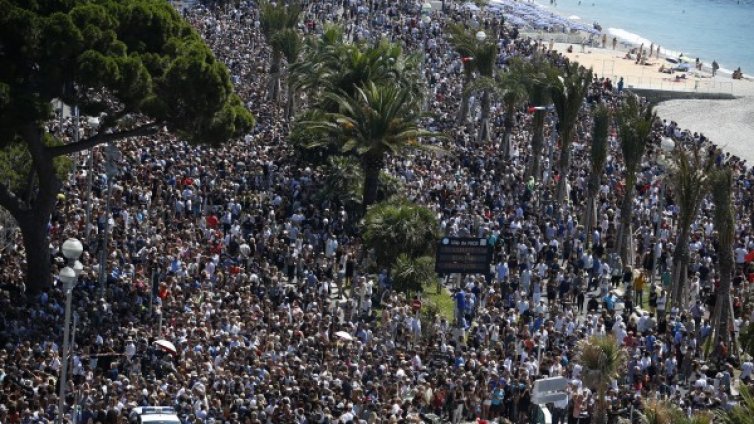 Френският премиер беше освиркан в Ница