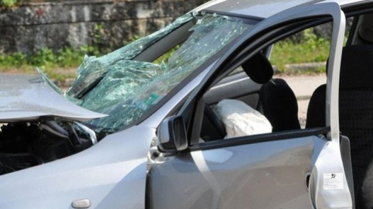 Един човек е загинал при катастрофа през денонощието