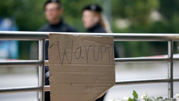 Стрелецът, убил 9-има в Мюнхен, не е бежанец