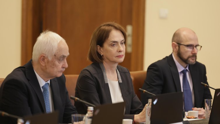 Нейнски: Блокирането на свободата на корабоплаването е абсолютно недопустимо