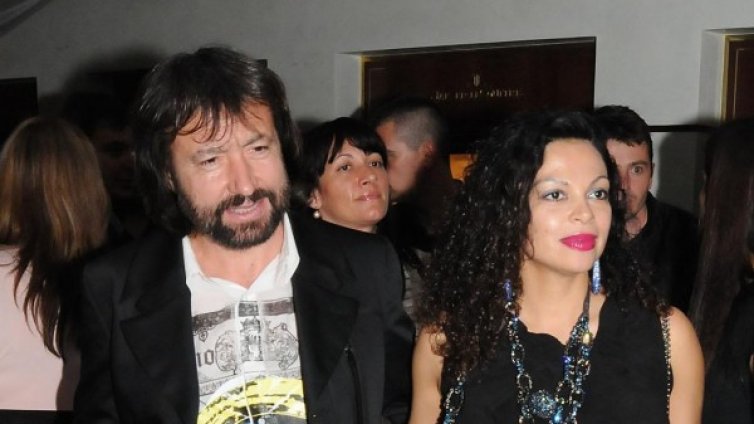 Маскирани подпалиха вилата на Баневи в Бояна 