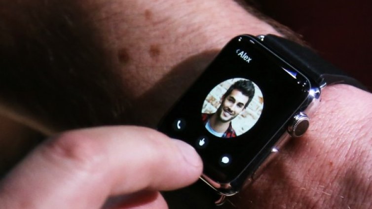 Китайците, които оспорват позицията на Apple Watch