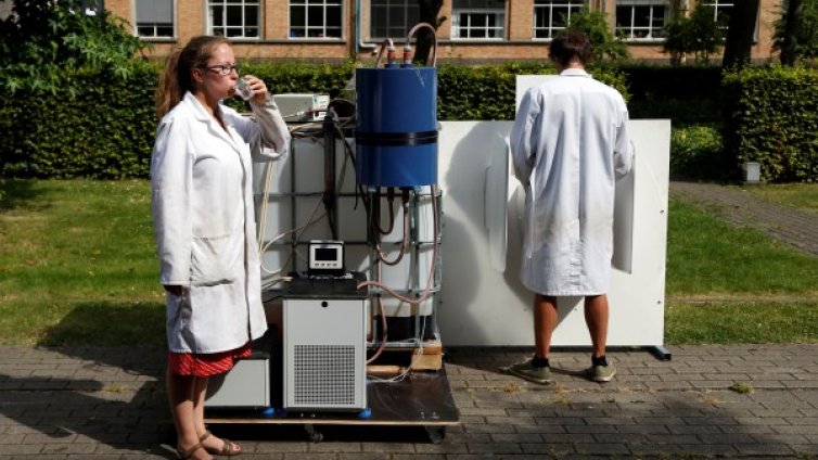 Урината в питейна вода, после бира... Кръговрат!