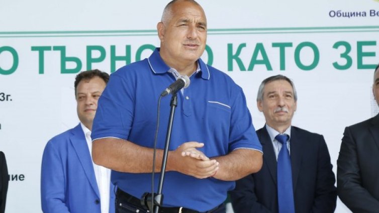 Борисов с "ало, ало" до Меркел и помощта от ЕС идва