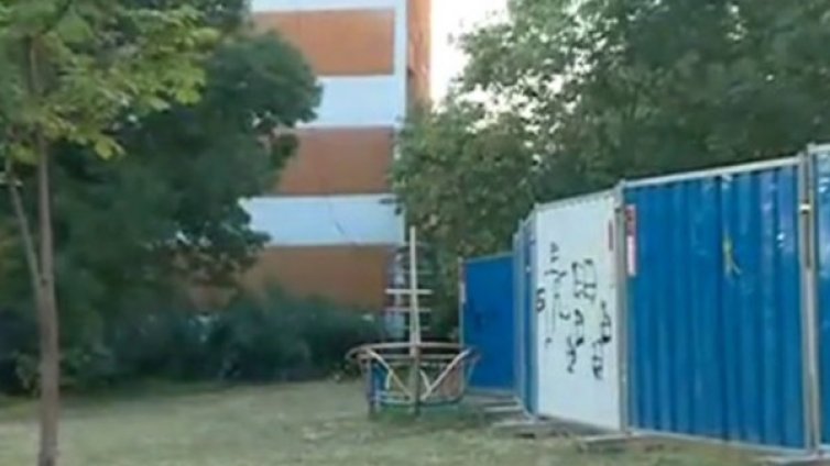 Застрояват поредна площадка, частна собственост е!