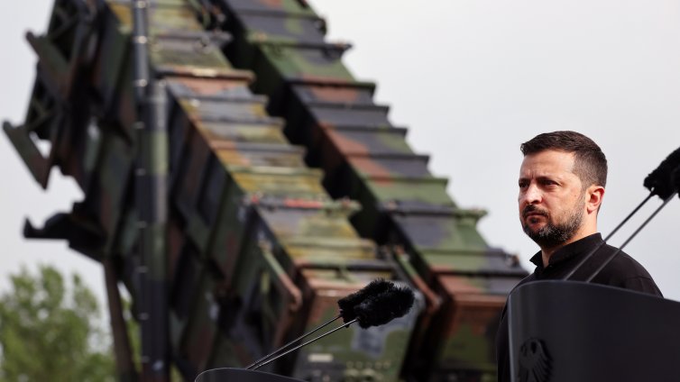 Един млрд. долара от ЕС за 100 ракети Patriot: какво обяви Украйна
