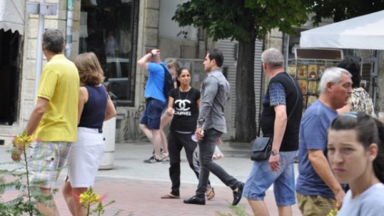 Просякини пропълзяха по варненските улици