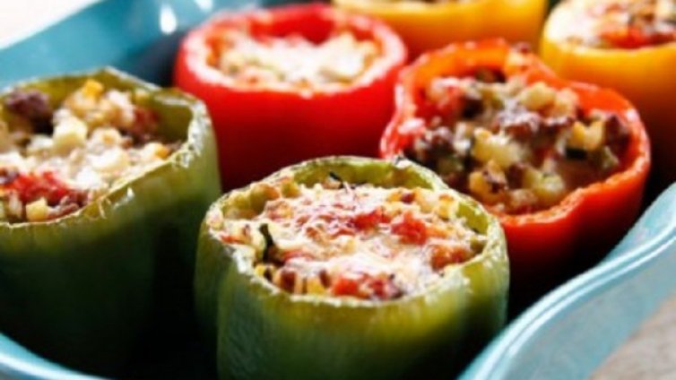 Рецептата Dnes: Леки и вкусни пълнени чушки