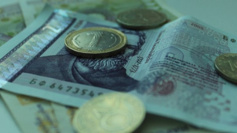 Варненка остави 31 бона и злато под пейка за ало апаши