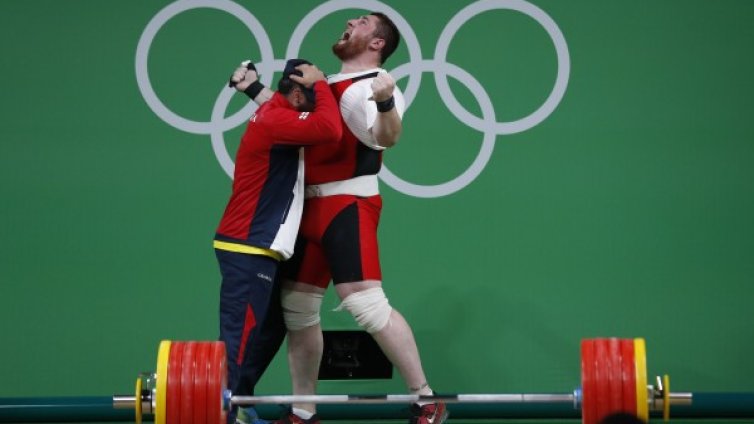 Грузинец е шампион при най-тежките в щангите със световен рекорд