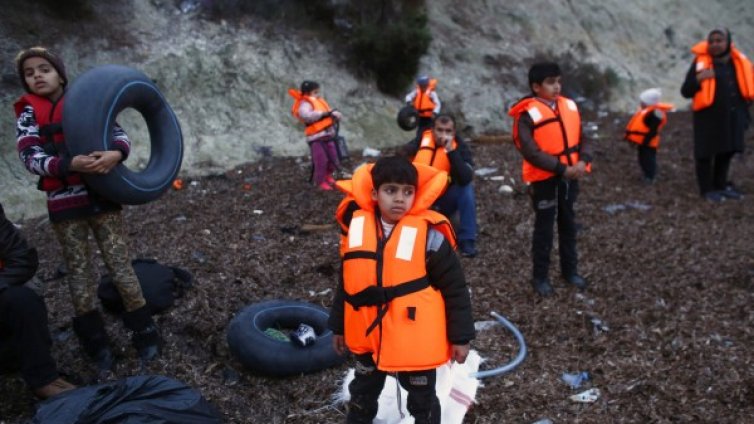 Гръцки селяни спасяваха мигранти. Кой сега ще спаси тях?
