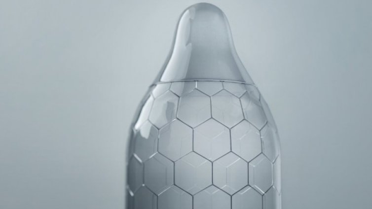 Презерватив за чудо и приказ &ndash; няма късане!