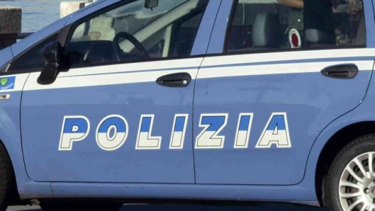 Наш шофьор подкара ТИР на 2/3 шише уиски край Неапол