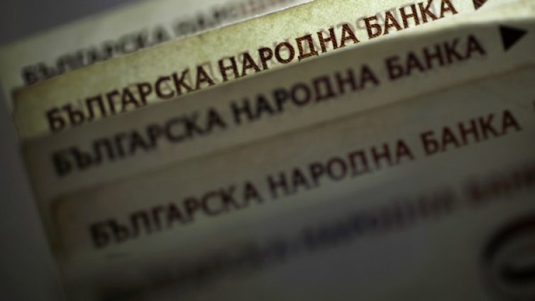 Жена подлуди МВР след мним обир за 9500 лева