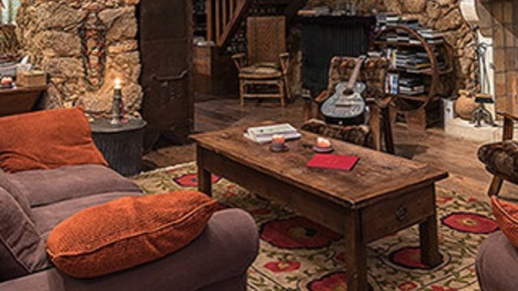 Джони Деп се лишава и от френското си селце