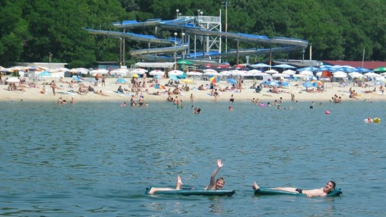 Почивните дни &ndash; слънчеви, тихи, идеални за море