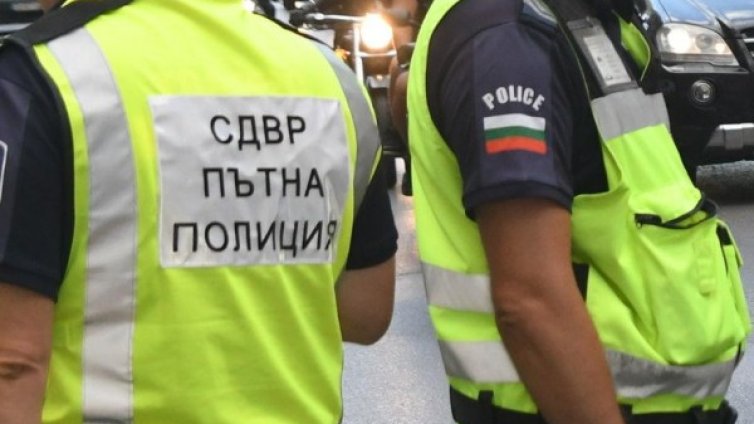 Турчин на 17 г., обиколил Европа без книжка, заловен у нас