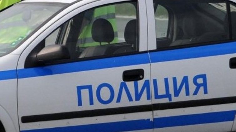 Задържаха шофьор, опитал да подкупи полицаи с 20 евро