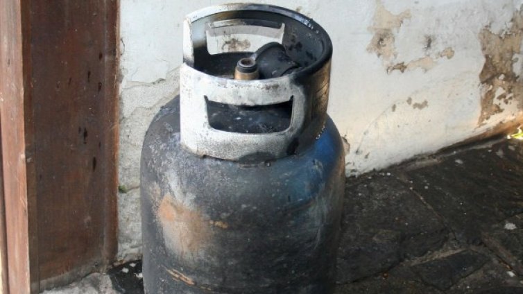 Жена в болница след взрив на газова бутилка в Стара Загора