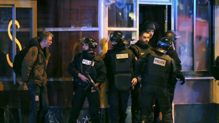 Задържаха 15-годишен, подготвял нов терор в Париж