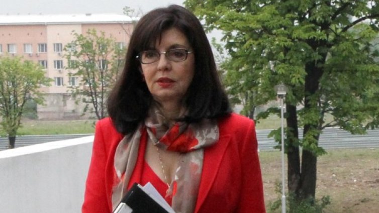 Не е достатъчно да се умиляваме на 24 май, рече Кунева