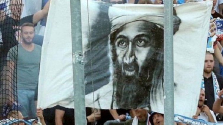 Навръх 9/11: Германски ултраси развяха портрета на Бин Ладен