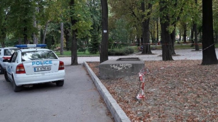 2-годишни близнаци паднаха в отворена шахта в Шумен