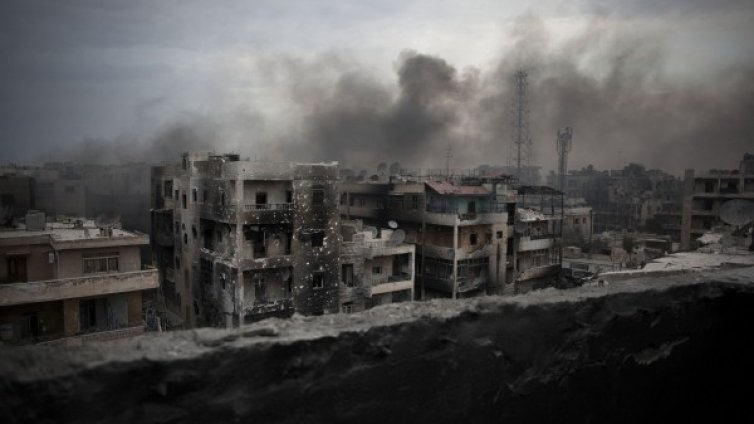 Бомбардираха хуманитарен конвой край Алепо, 32 жертви