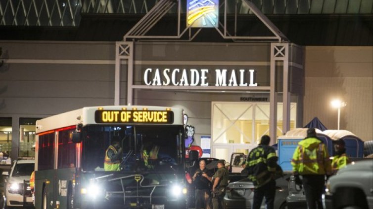 Жертвите на стрелбата във Вашингтон станаха пет