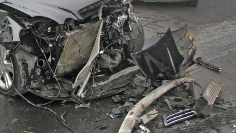 Около 300 убийци на пътя се разхождат на свобода