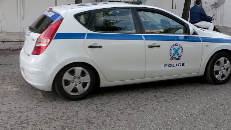 Българин е арестуван за кражба на кола и гориво в Солун