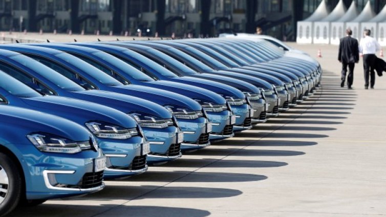 2030 година, Европа: Колите ще се движат без гориво?