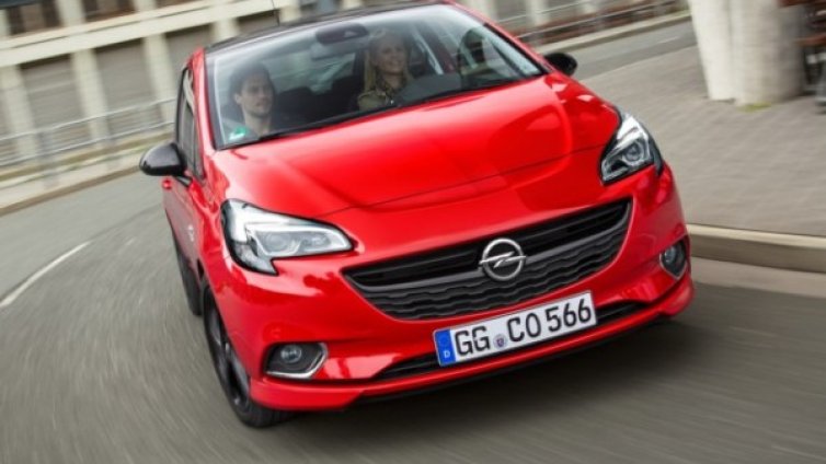 Opel превръща Corsa в достъпен седан