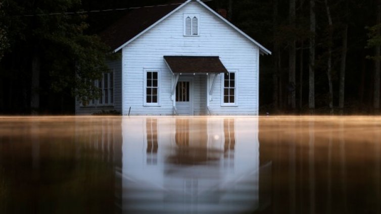 До момента: "Матю" взе 34 жертви в САЩ