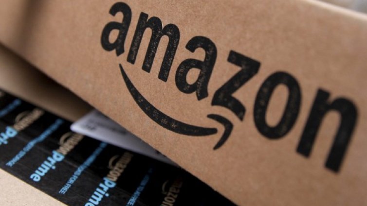 Amazon: Само онлайн не стига!