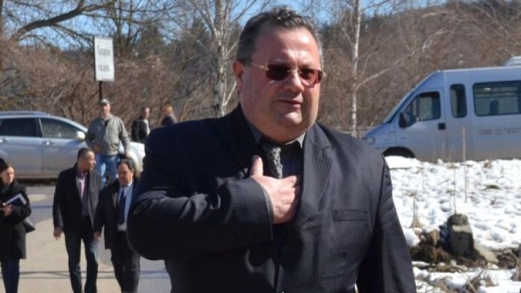 Бившият областен на София &ndash; на съд за конюшните