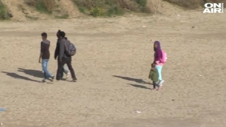 Пристигнаха първите деца бежанци от Кале във Великобритания