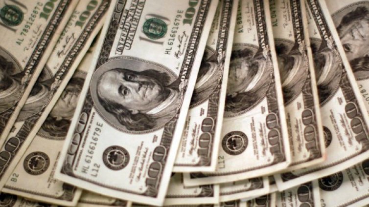 Габровка остави $4000 до контейнер за смет за ало апаши