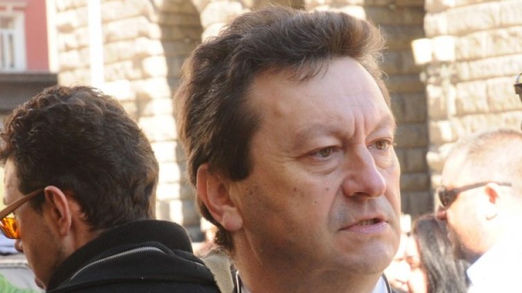 Депутатски емоции: Хулиган, простак и идиот&hellip;