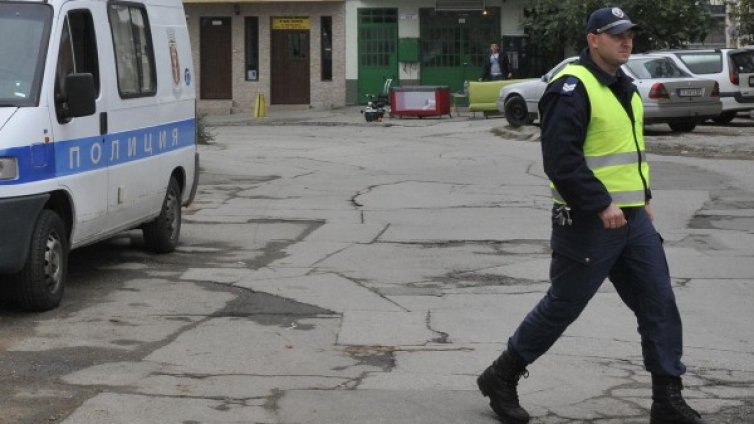 В Столипиново откриха менте алкохол, цигари, тютюн 