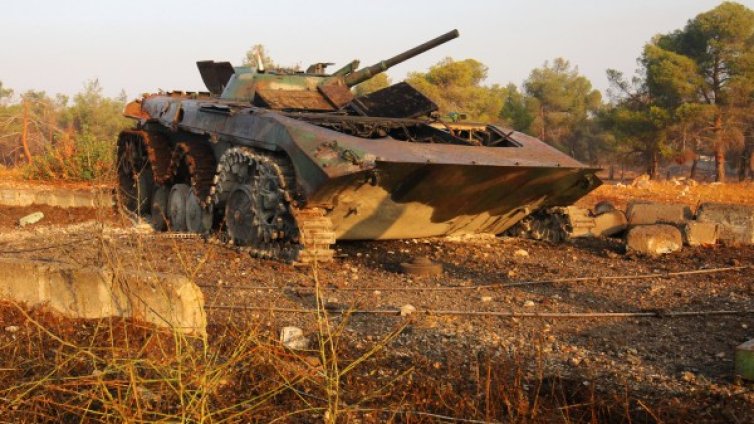 Бомбандировки и боеве в покрайнините на Алепо