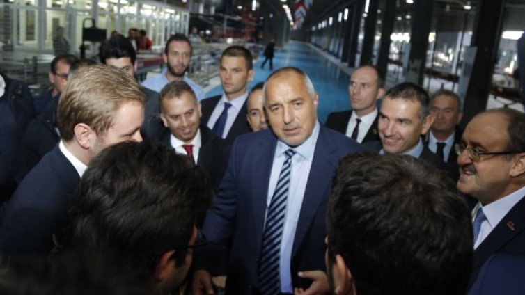 Плевнелиев няма да сменя Кристалина в ЕК, отсече Борисов