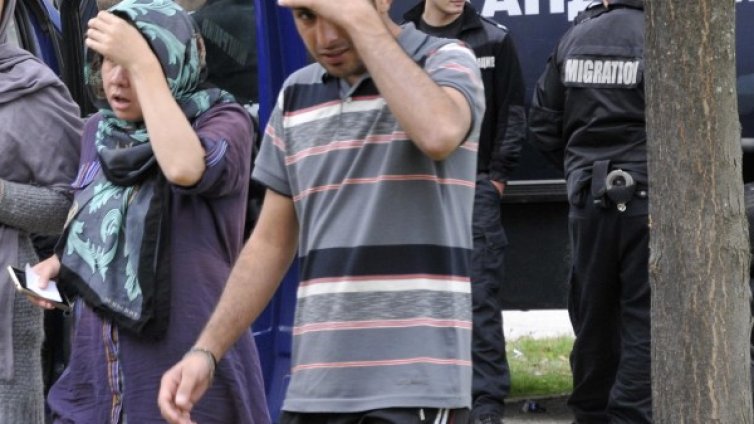 15 хил. бежанци у нас &ndash; 6 000 имат право да работят