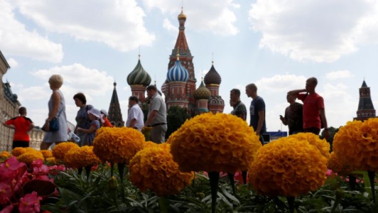 Руснаците чакат трета световна война, Кремъл смекчи тона